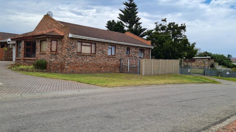 3 Bedroom Property for Sale in Dana Bay Western Cape